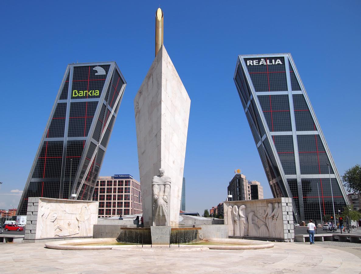 マドリードAtico Puerta De Europaアパートメント エクステリア 写真
